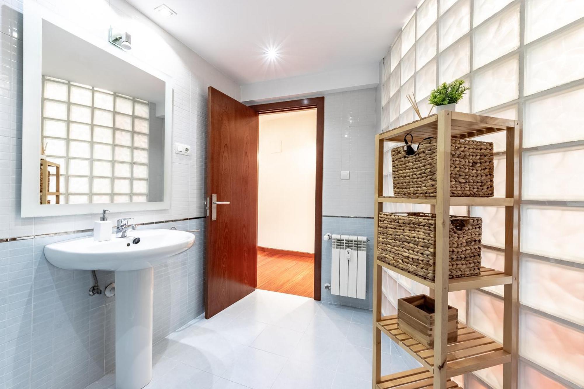 Apartamento Amplio Y Acogedor Junto A Plaza Zabalburu Bilbao Exterior foto