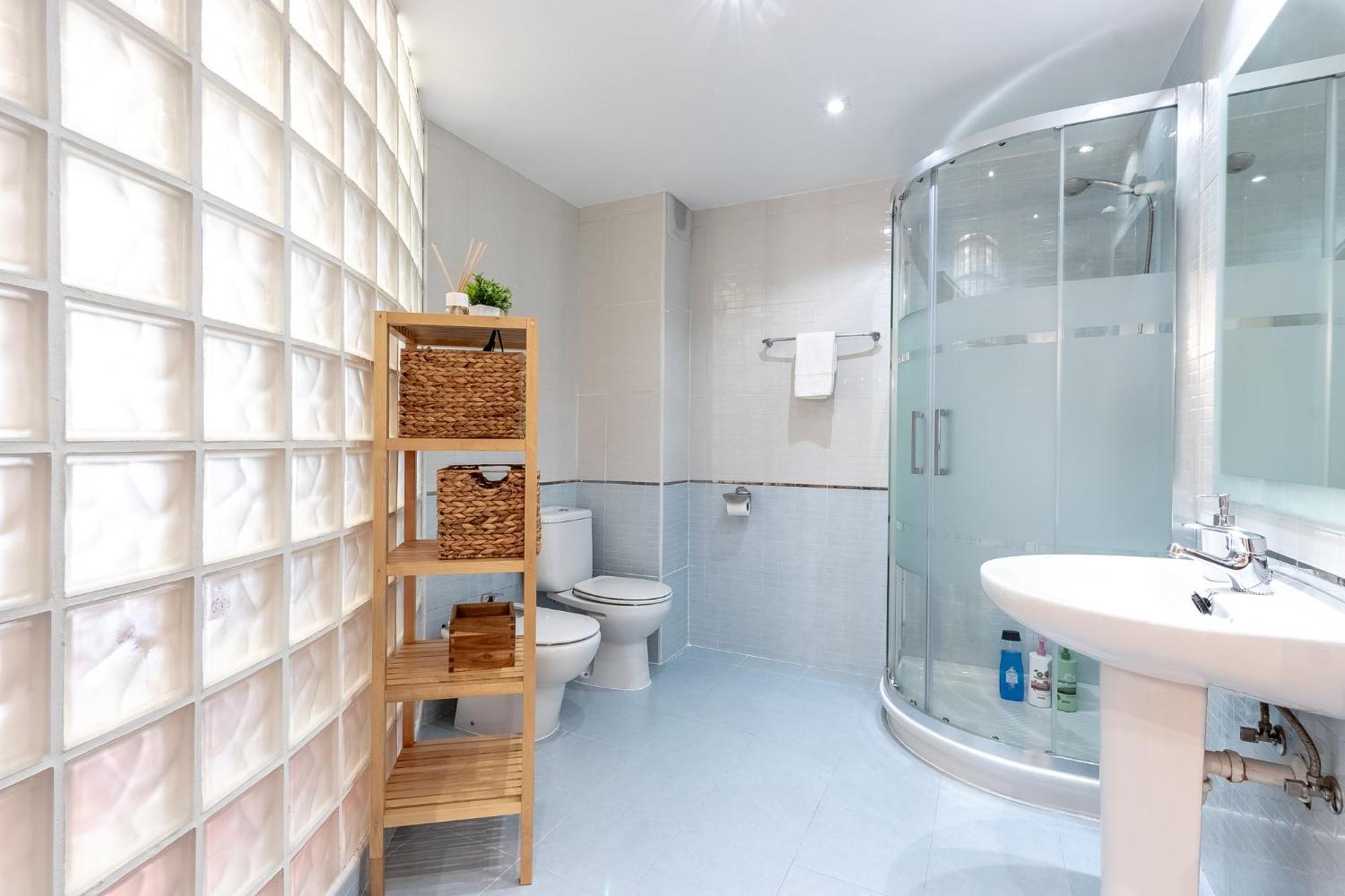Apartamento Amplio Y Acogedor Junto A Plaza Zabalburu Bilbao Exterior foto