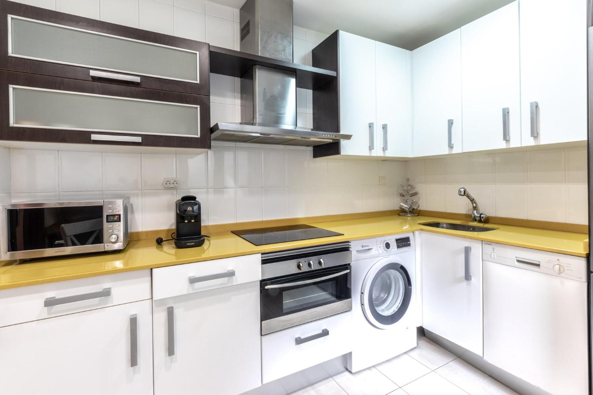 Apartamento Amplio Y Acogedor Junto A Plaza Zabalburu Bilbao Exterior foto